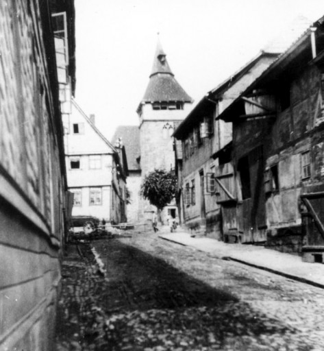 , li_0147, Stadtrundgang um 1930 An der Kirche, um 1930